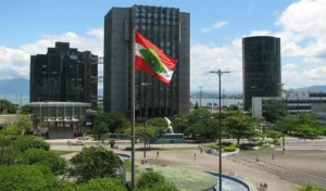 Concurso abre com salários de até&hellip;