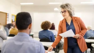 Quanto ganha um certificador do ENEM…