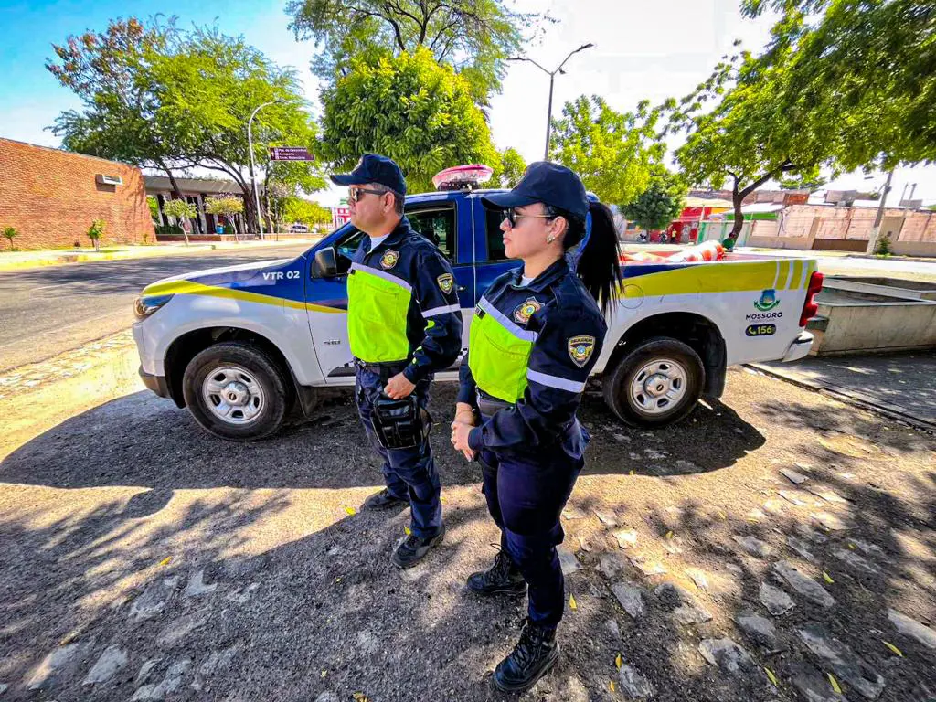 Agente de trânsito em atuação