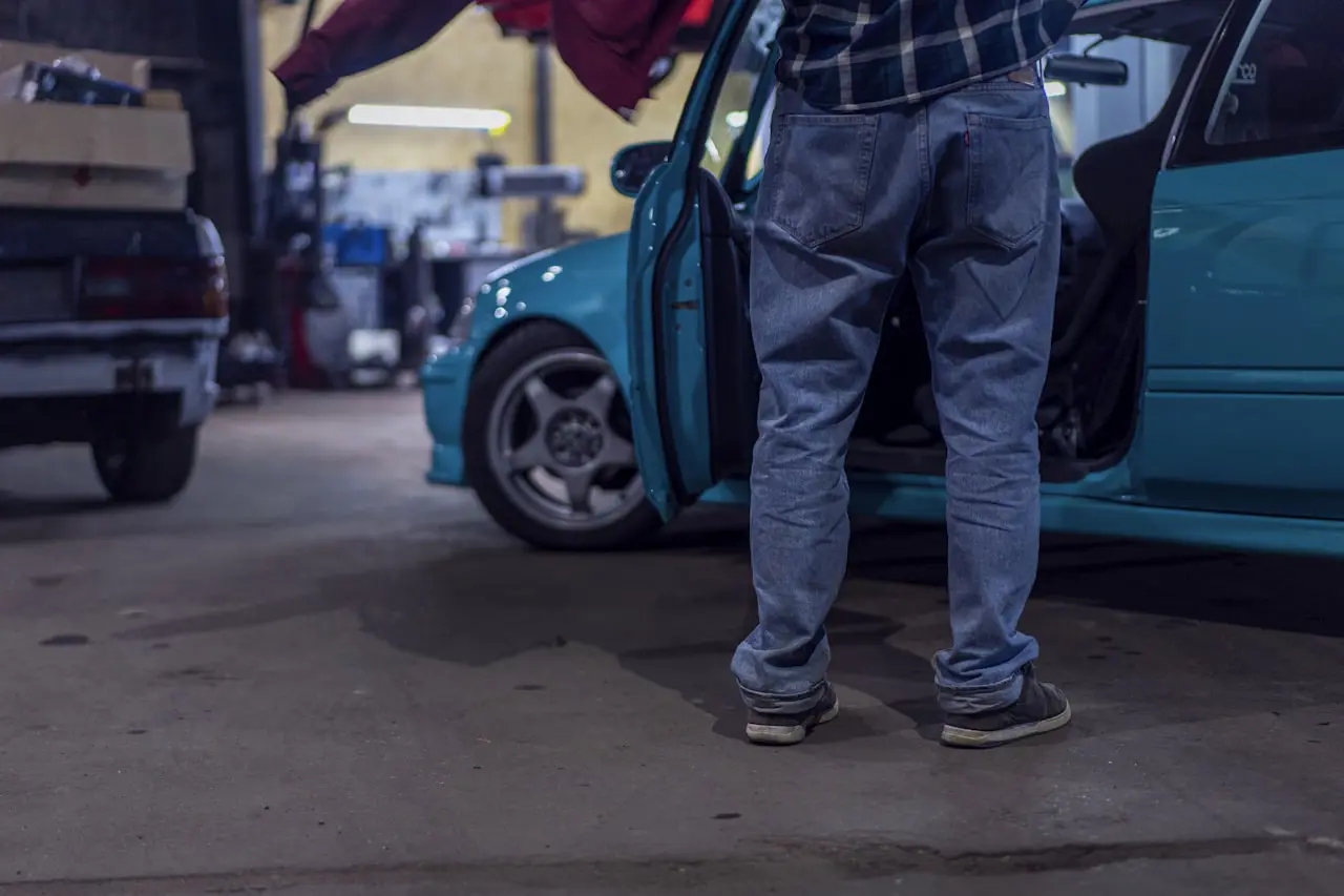 Mecânico automotivo formado atuando em oficina