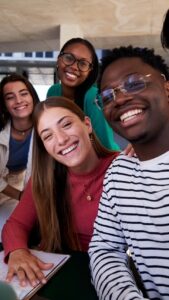 Curso gratuito de Alongamento de Cílios&hellip;
