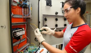 Curso de Eletrotécnica no SENAI: quanto&hellip;