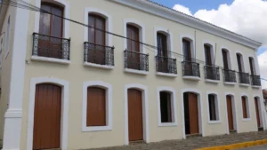Prefeitura de Porto Alegre abre concurso:&hellip;